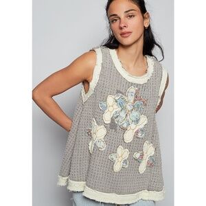 POL Gray and Cream Floral Top